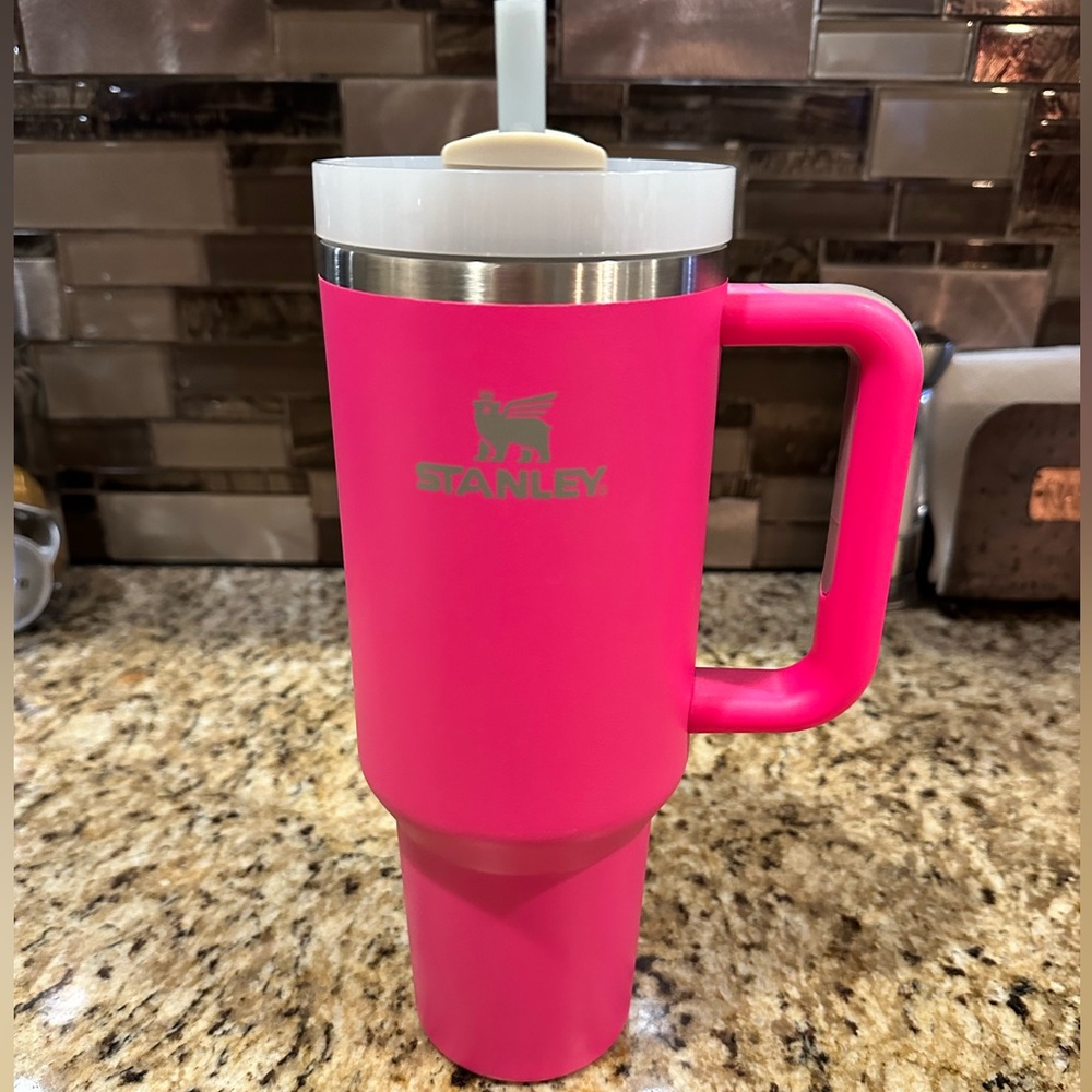 40oz hot pink Stanley